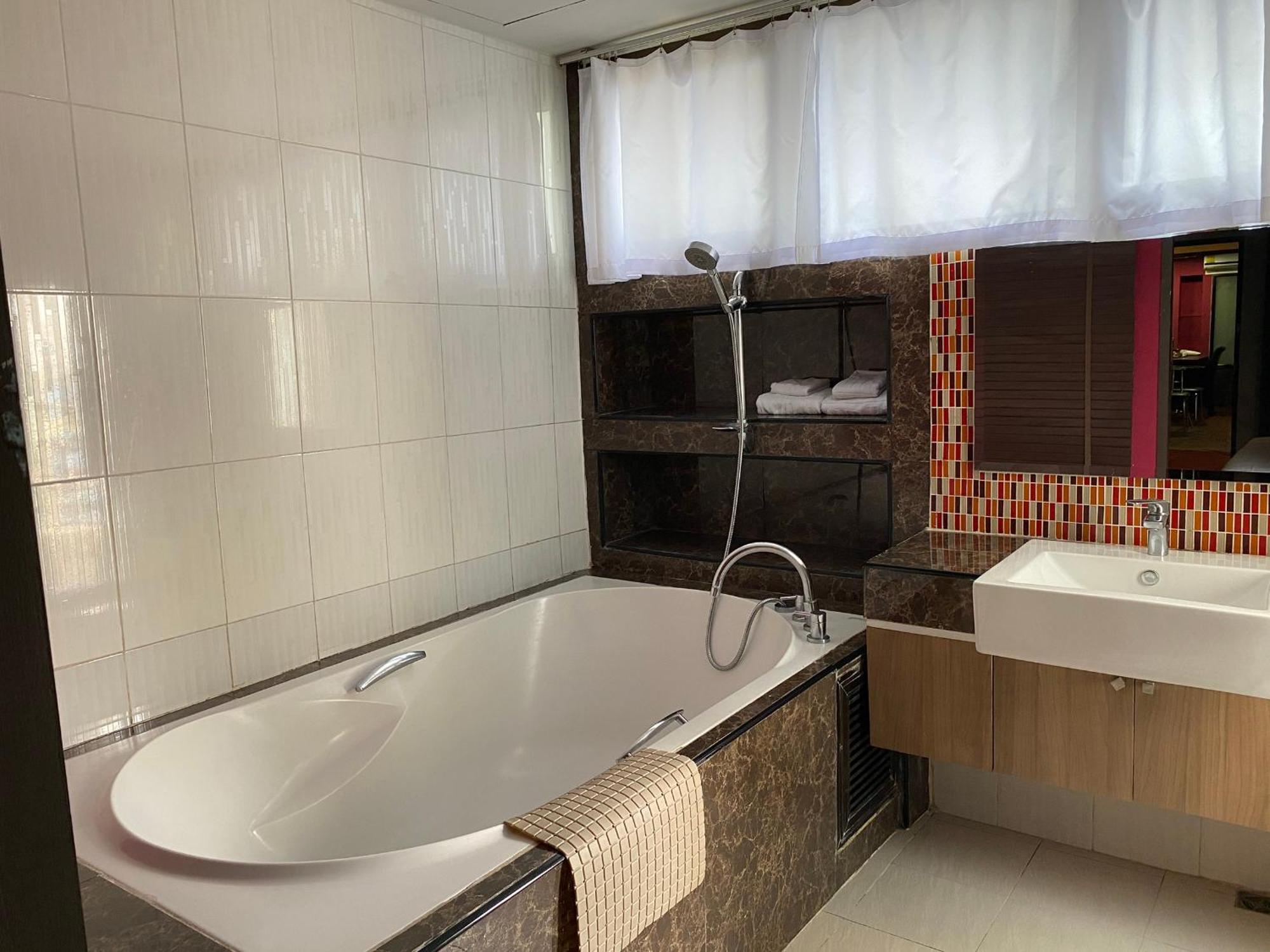Grand Pink Hotel Hatyai Hat Yai Zewnętrze zdjęcie